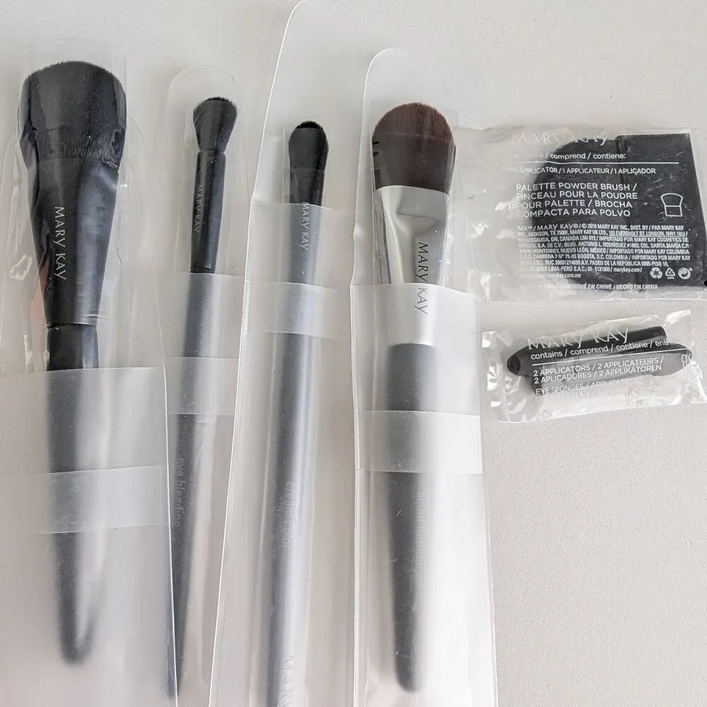 Mary Kay Cosmetic Brush Lot Powder Brush Cheek Brush Eye Applicator Foundation